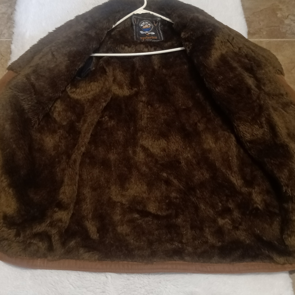 Alta Moda Coat - Picture 2 of 9